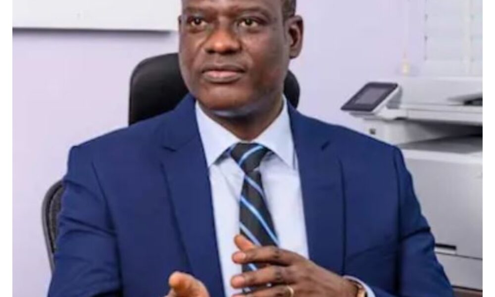 1784615823 Taiwo Oyedele 2