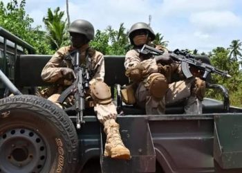 1784617228 army troops military