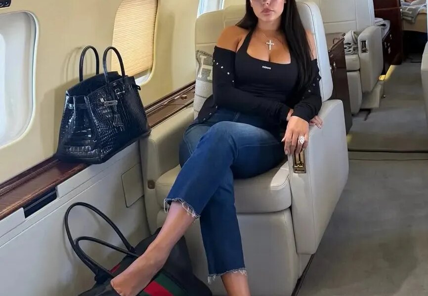 96f611ff f470 426f 8930 66132a9d81f8