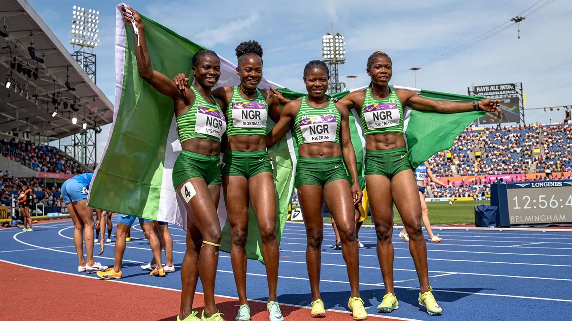 Gold medallists Nigerias Tobi Amusan Nigerias Favour Ofili 1