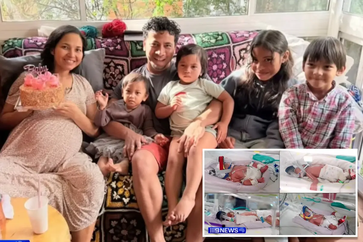 mom gives birth rare identical 135144233