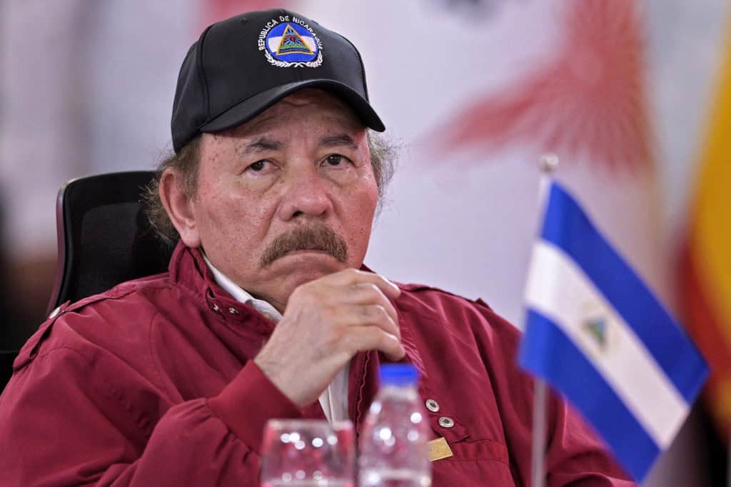 nicaragua ortega hat 1784621607