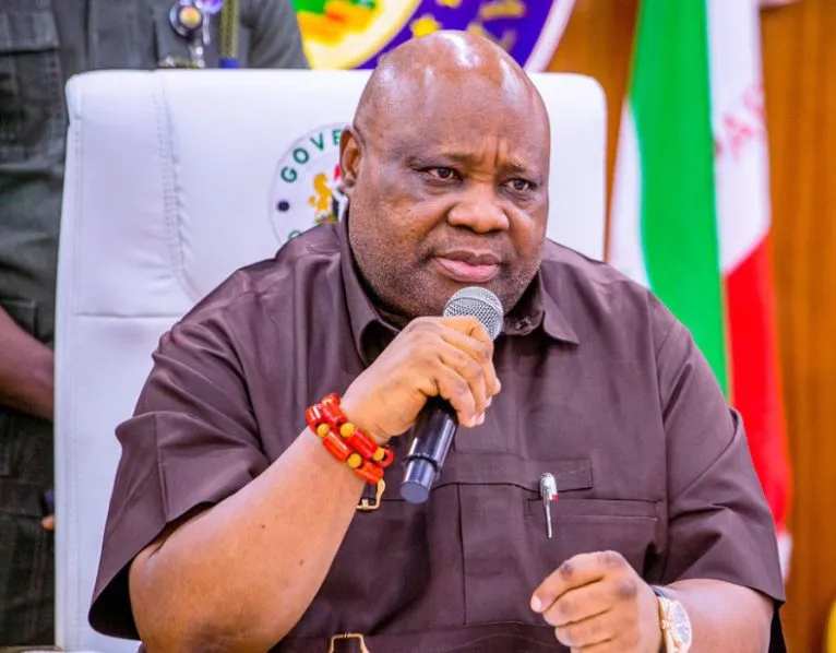 1785786334 Adeleke