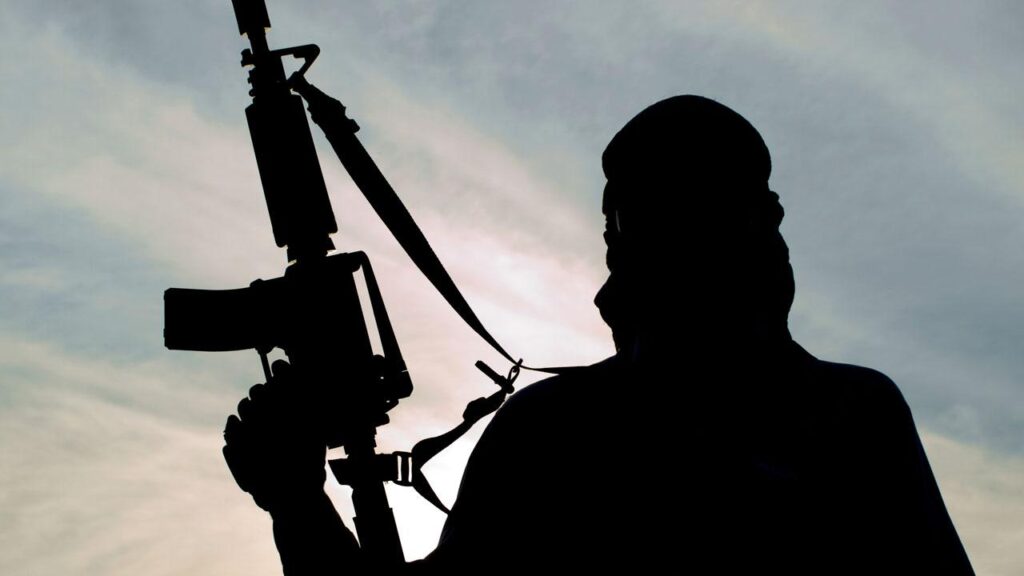 1786114253 gunmen 1 1024x576 1