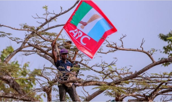 1786366233 APC2