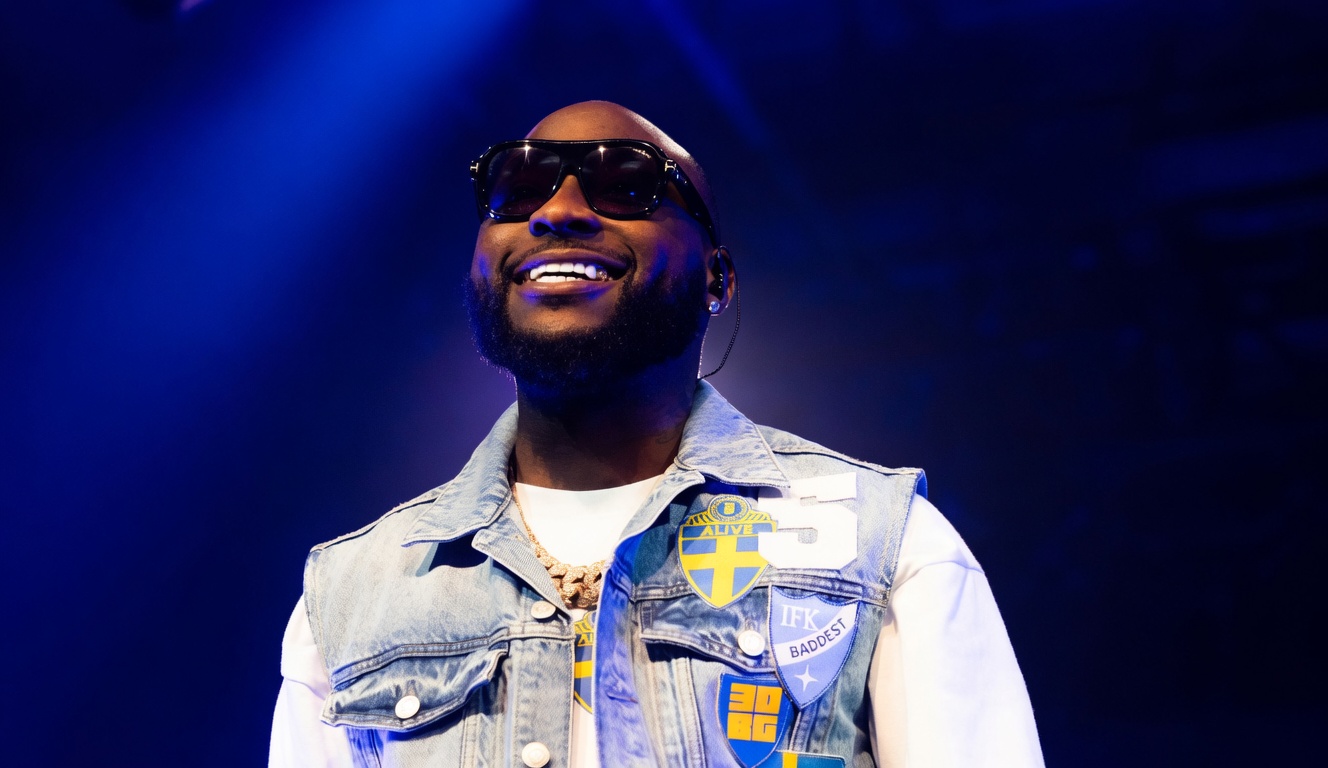 1786524319 davido 1