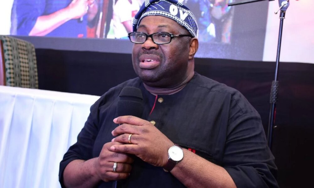 1787488821 Dele Momodu