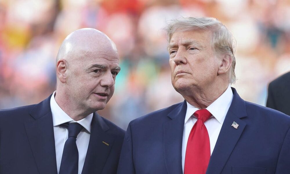 Infantino Trump 1785793160