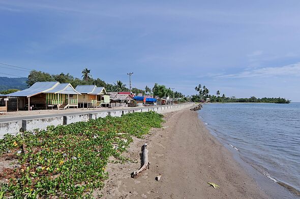 West Sulawesi (Indonesian: Sulawesi Barat) West Sulawesi (Indonesian: Sulawesi Barat)