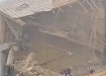 collapse building