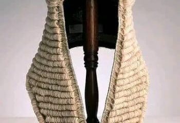 court lawyer wig