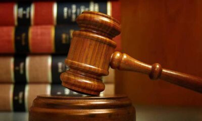 court gavel 2 2