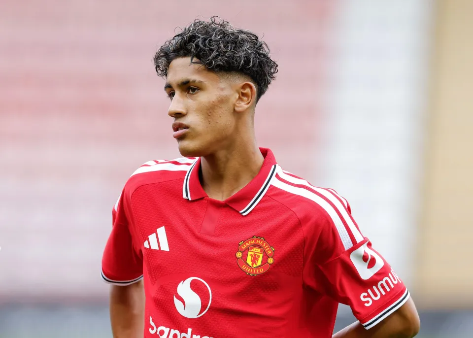 manchester united ahead manchester united 1107457670 1789487944
