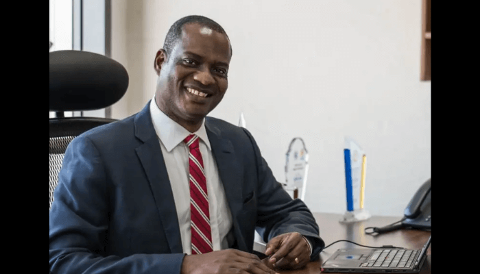 1793011833 Taiwo Oyedele 1