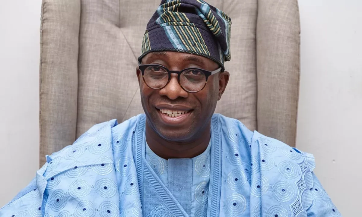 Otunba Segun Showunmi